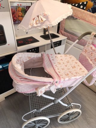 Carrito de juguete rosa