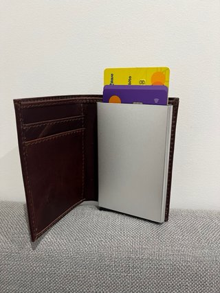 Billetera Everest Cuero con Tarjetero RFID