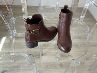 Botines marrones talla 37