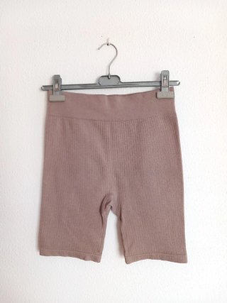 Conjunto de prendas: faldas y shorts