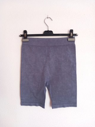 Conjunto de prendas: faldas y shorts