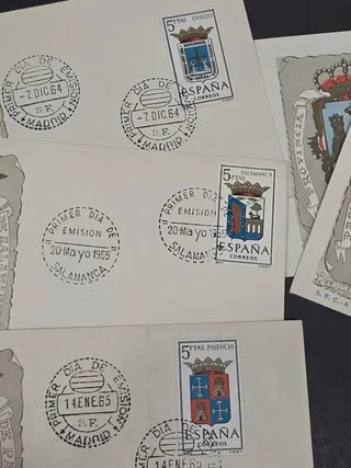 Colección  de 36 sobres primer dia.