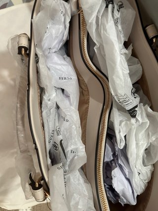 Bolso Guess Beige