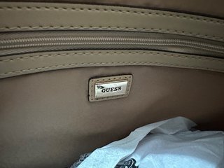 Bolso Guess Beige