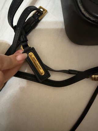 Borsa Saint Laurent nera con logo oro