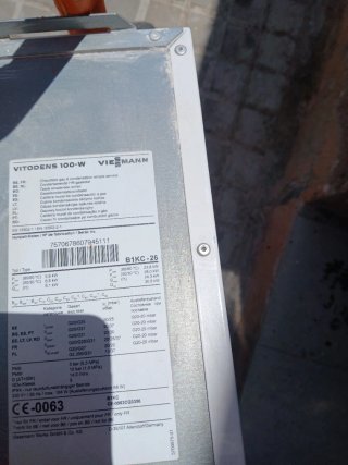 Caldaia a condensazione Viessmann Vitodens 100