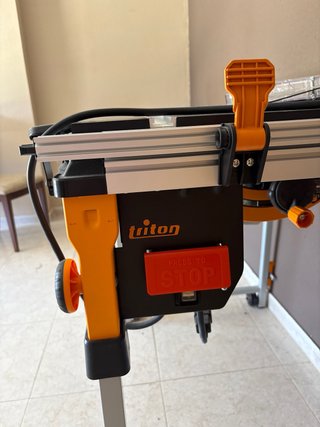 Mesa de sierra Triton con todos los accesorios!