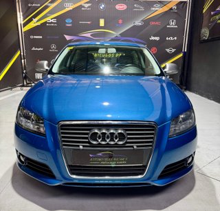 AUDI A3 1.6 TDI 105cv Ambiente