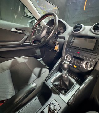 AUDI A3 1.6 TDI 105cv Ambiente