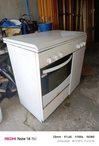 Cocina de gas con horno y 5 fogones