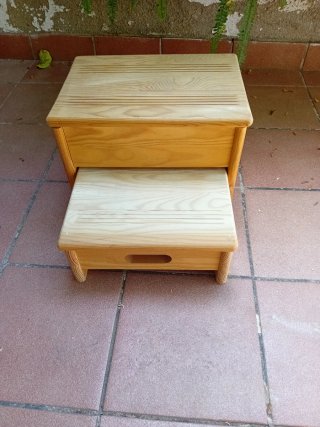 Taburete de madera de 1 peldaño