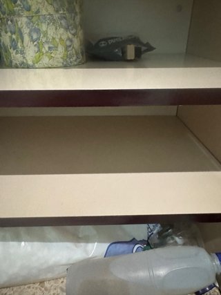 Escritorio de oficina beige con cajonera ymesa aux