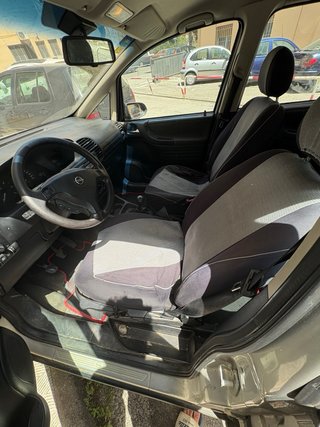 Opel Zafira 2010