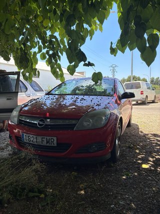 Opel Astra GTC 2007 140cv AVERIADO / MOTOR