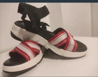 Sandalias Dockers confort negras y rojas