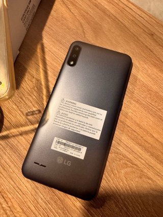 LG K22 con funda Jelly Case
