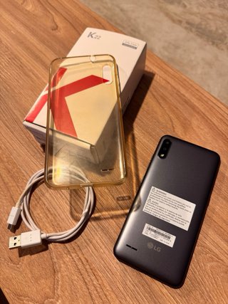LG K22 con funda Jelly Case