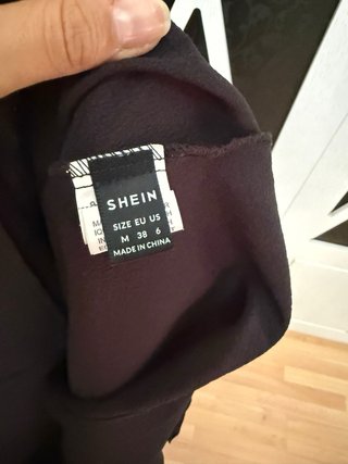 Vestido negro con encaje