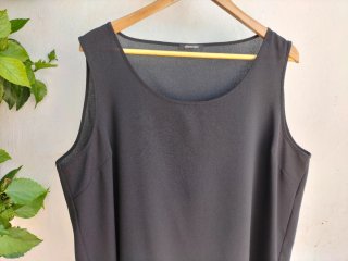 Blusa sin mangas Elena Miró negra