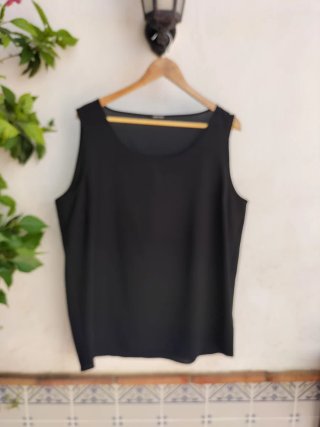 Blusa sin mangas Elena Miró negra