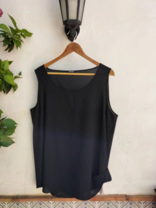 Blusa sin mangas Elena Miró negra