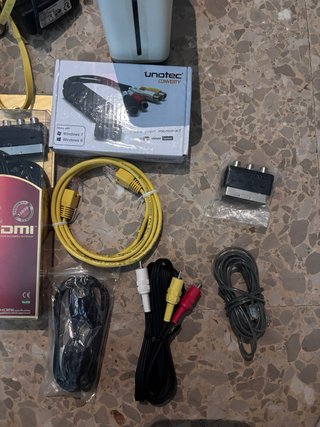 Lote Cables y Accesorios Electrónicos