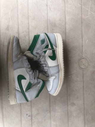 Jordan 1 Mid Green White