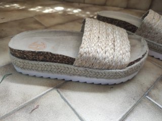 Sandalias de esparto beige