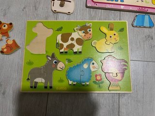Puzzle educativi in legno
