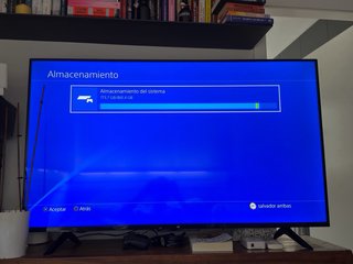 PS4 1TB con controller non originale