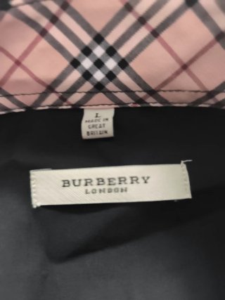 Camisa Burberry Negra con Detalles Cuadros