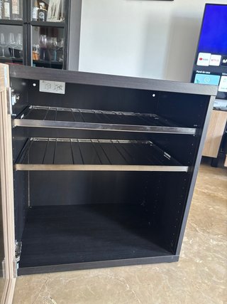 Mueble Vitrina Vinoteca Besta Madera y Cristal
