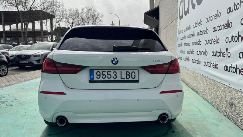BMW Serie 1 118d (F40) 2020, foto 6