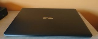 Portatile ASUS da 15,6 pollici