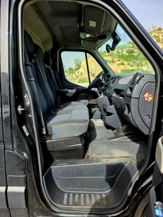 Nissan NV400 2018