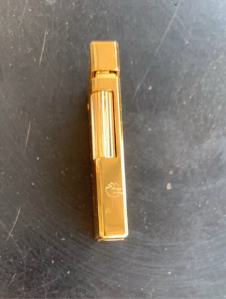 Mequeeo dorado japonés