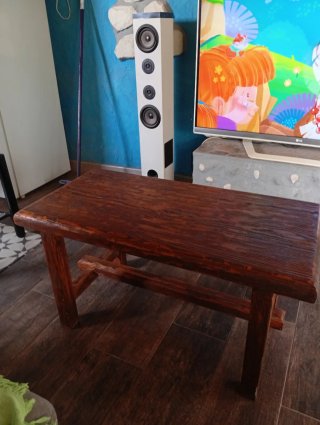 Mesa de centro de madera rústica