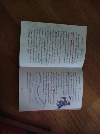 Tres llibres Geronimo Stilton en català