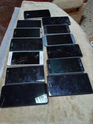 Lote 5 Móviles Alcatel, Honor, Samsung, Sony, Wiko