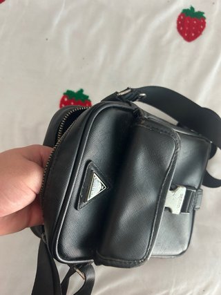 Bolso bandolera Guess negro