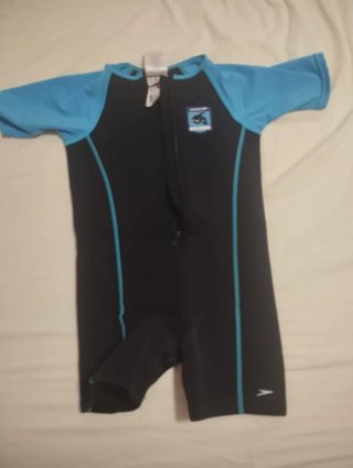 Neopreno infantil negro y azul