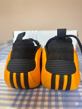 Adidas Harden Vol. 8 Talla 44. Nuevas con etiqueta