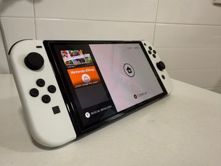Nintendo Switch OLED Bianca + Accessori