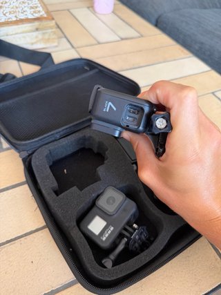 GoPro Hero 8 Black y 7 Black Bundle