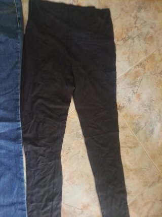 2 Pantalones Vaqueros Premamá y 1 mallas