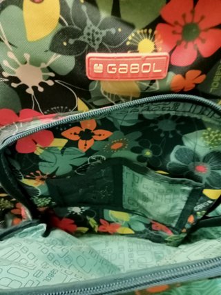 Mochila escolar GABOL. Grande,múltiples bolsillos