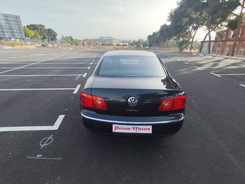 Volkswagen Phaeton 2006 - foto 1