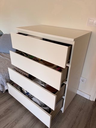 Cómoda 4 cajones Ikea 80x100