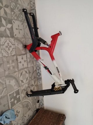 Cuadro K2 4000 + Horquilla Noleen