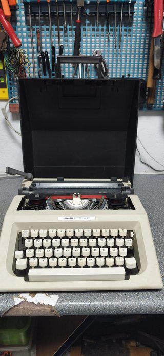 Máquina de escribir Olivetti Lettera 10